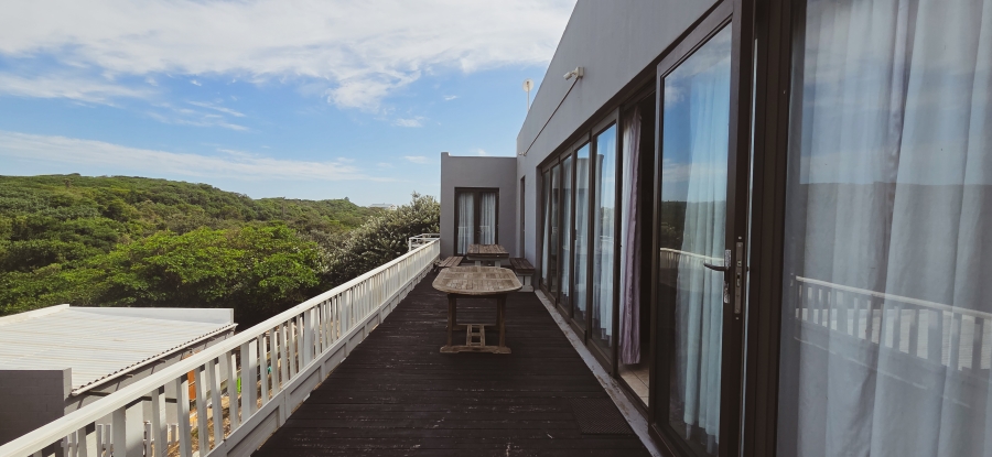 4 Bedroom Property for Sale in Boknesstrand Eastern Cape